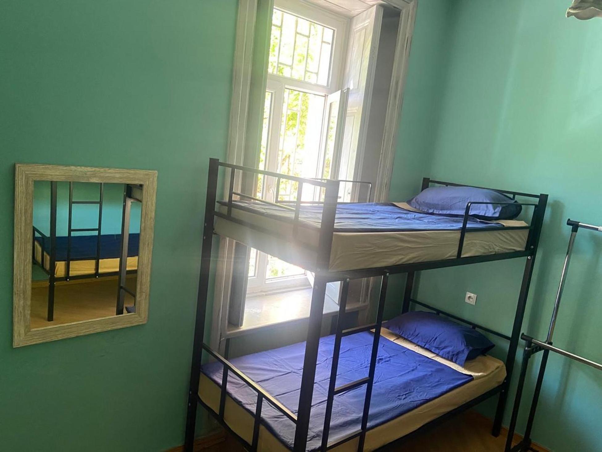 J Square Hostel Tbilisi ภายนอก รูปภาพ