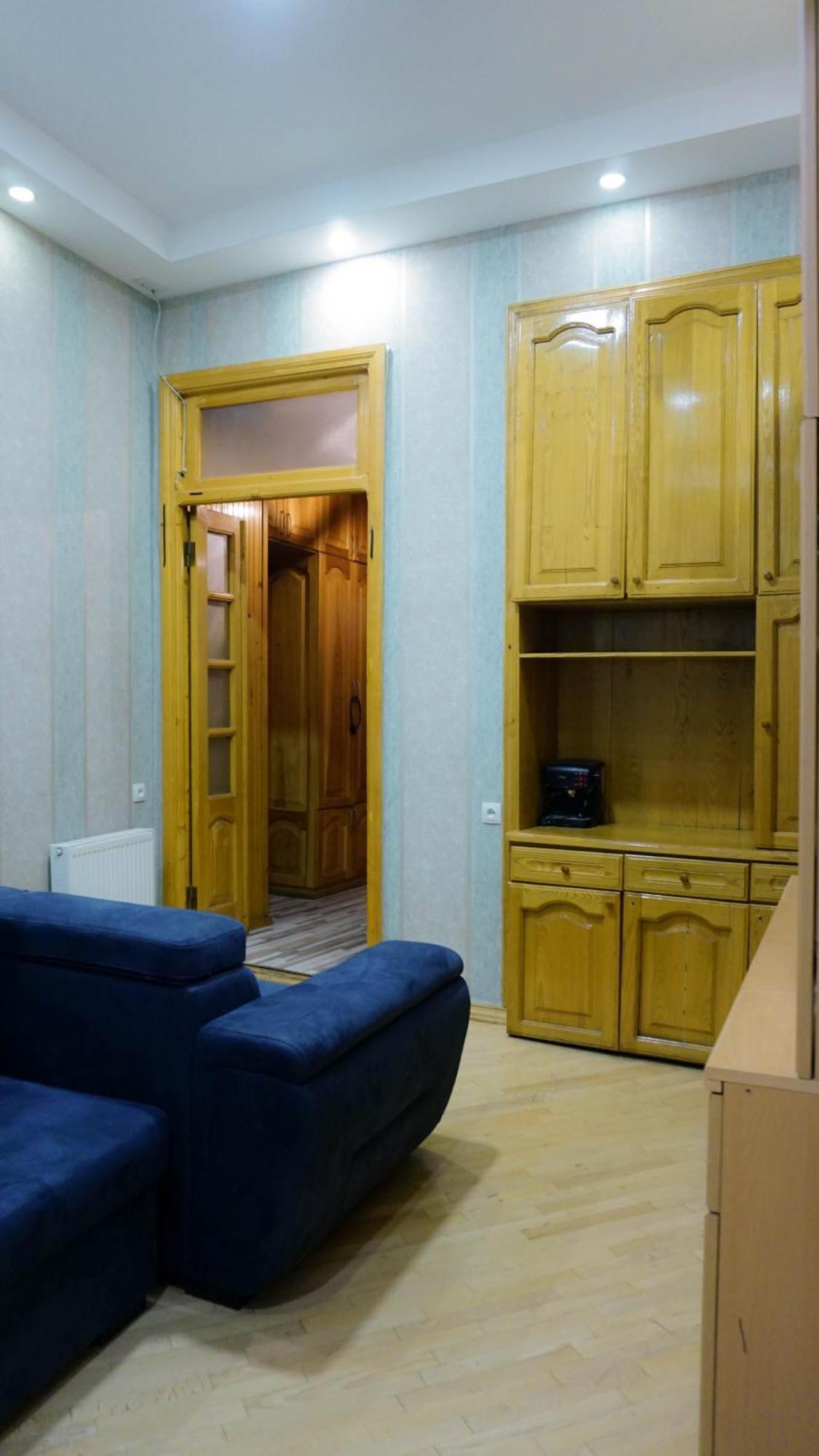 J Square Hostel Tbilisi ภายนอก รูปภาพ
