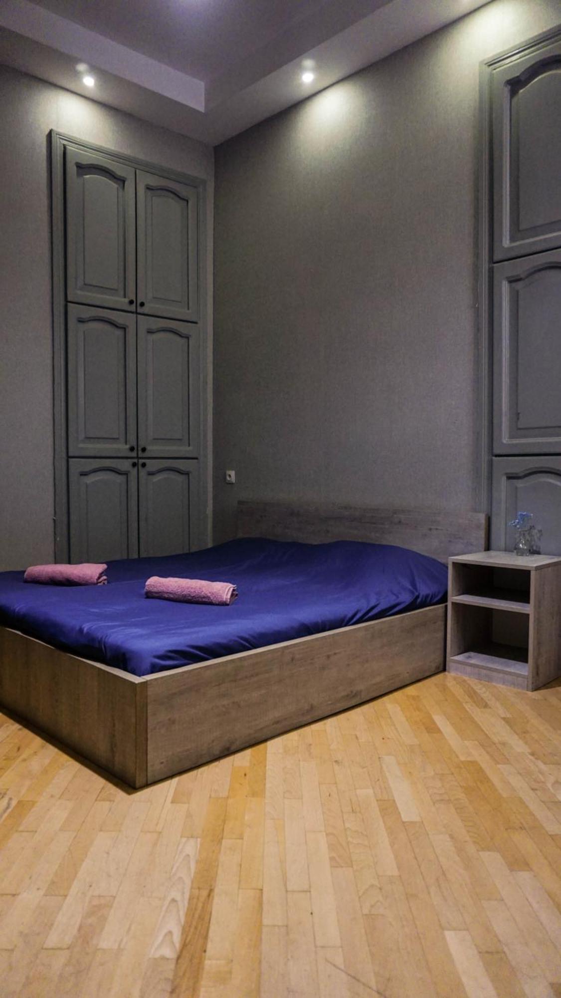 J Square Hostel Tbilisi ภายนอก รูปภาพ